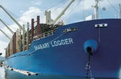 航運(yùn)公司開發(fā)制造散貨船用新燃料——甲醇